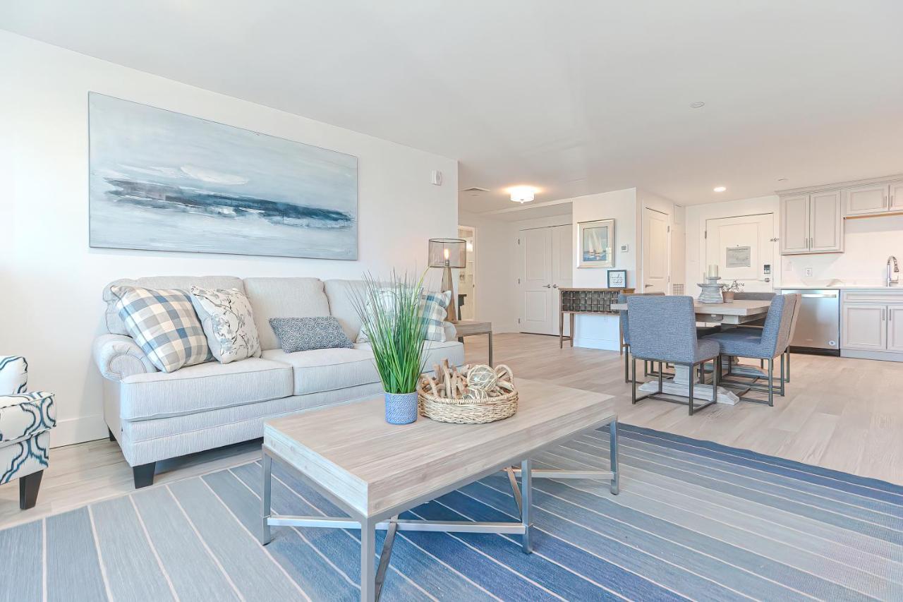 Downtown Plymouth Waterfront Luxury Condos Esterno foto