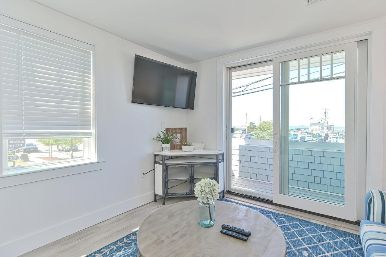 Downtown Plymouth Waterfront Luxury Condos Esterno foto