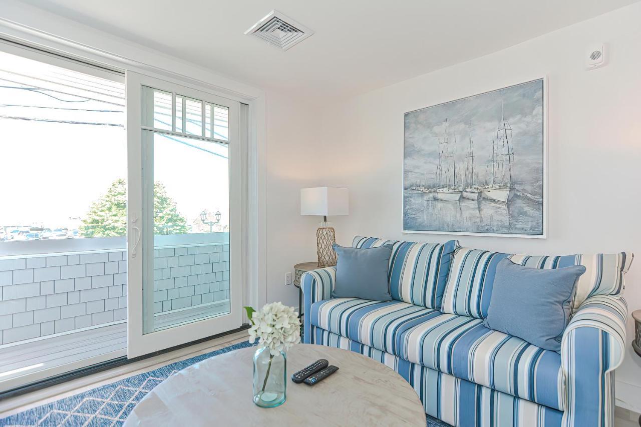 Downtown Plymouth Waterfront Luxury Condos Esterno foto