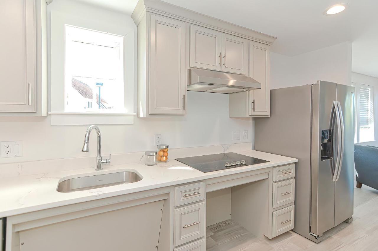 Downtown Plymouth Waterfront Luxury Condos Esterno foto