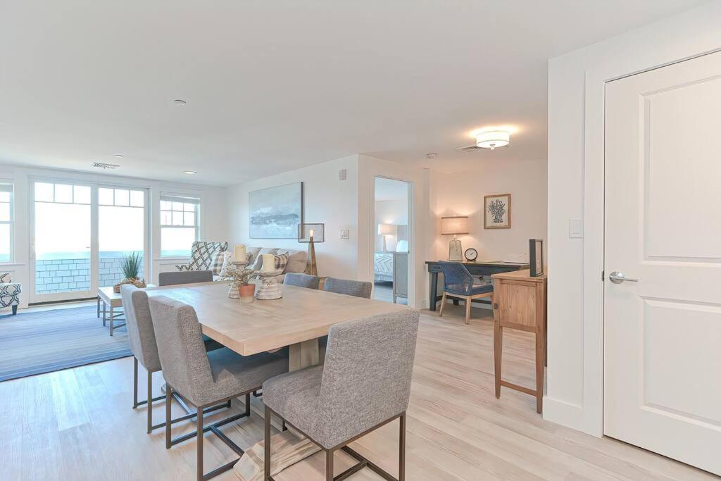 Downtown Plymouth Waterfront Luxury Condos Esterno foto
